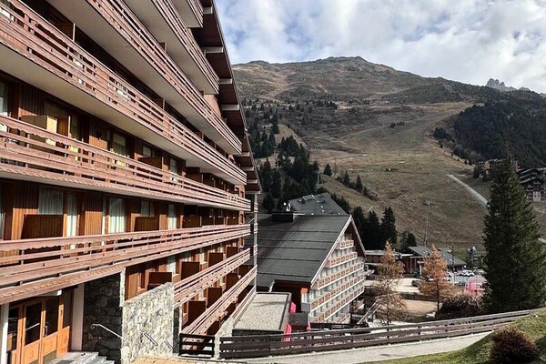 Appartement op 10e verdieping met panoramisch dalzicht en directe ski-toegang - thumbnail 3