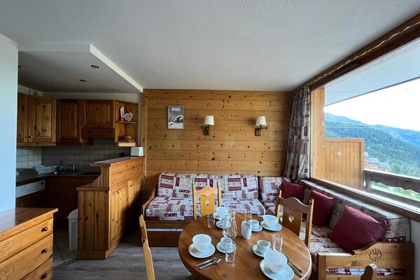 Appartement op 10e verdieping met panoramisch dalzicht en directe ski-toegang - thumbnail 4