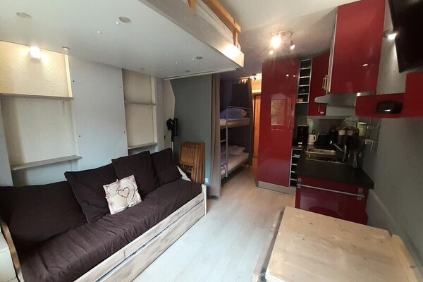 Knusse studio op 20m van de piste in Valfréjus met zuidbalkon - thumbnail 2