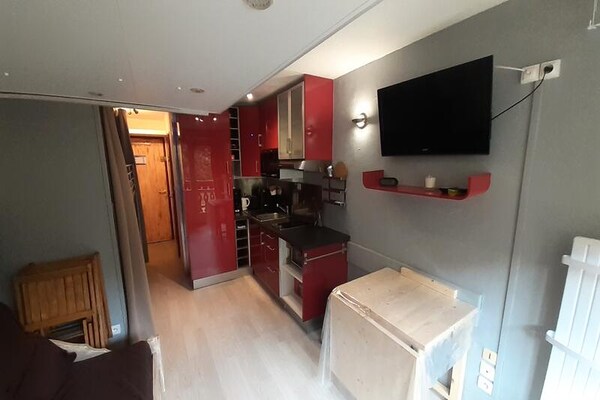 Knusse studio op 20m van de piste in Valfréjus met zuidbalkon - thumbnail 3