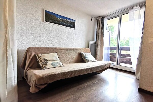 Knus appartement op 1700m met balkon en bergzicht in Puy Saint Vincent - thumbnail 1