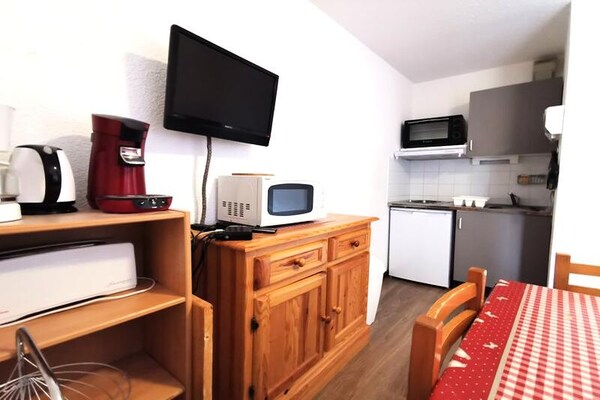 Knus appartement op 1700m met balkon en bergzicht in Puy Saint Vincent - thumbnail 3