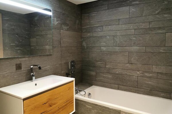 Luxe appartement 142m² direct aan de piste in Les Gets voor 8 personen - thumbnail 5