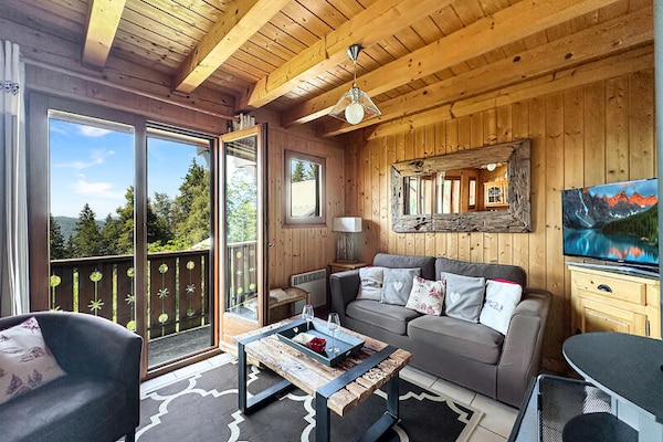 Vrijstaand chalet met bergzicht op 750m van de skilift in Les Carroz - thumbnail 1