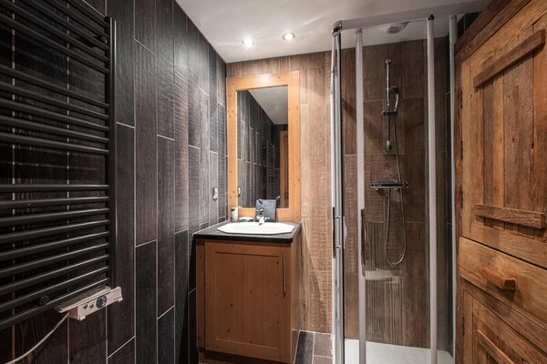 Appartement op de piste in Villard-sur-Doron met gedeeld zwembad - thumbnail 6