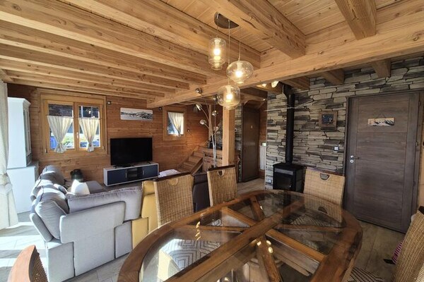 Chalet voor 10 personen met directe toegang tot de skipistes in La Féclaz - thumbnail 3
