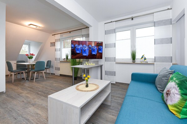 Licht appartement op de bovenverdieping, vlakbij strand Bensersiel - thumbnail 1