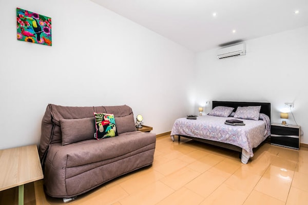 Appartement in Empuriabrava met strandterras en gedeelde faciliteiten - thumbnail 4