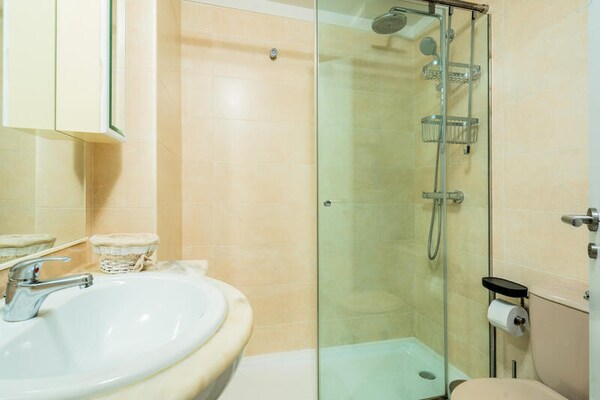 Modern appartement aan de kanalen van Empuriabrava voor 4 personen - thumbnail 6