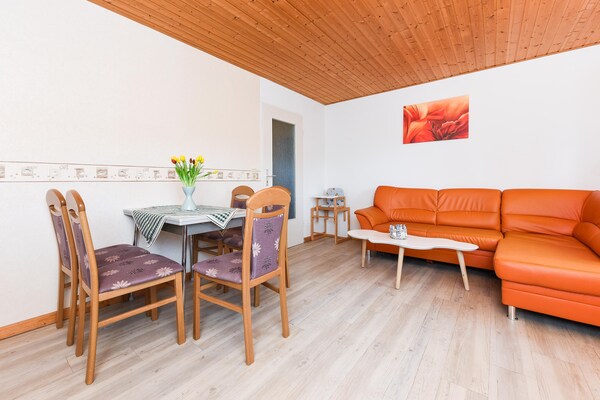 Knus zolderappartement Hafeneck op 900m van het strand in Bensersiel - thumbnail 4