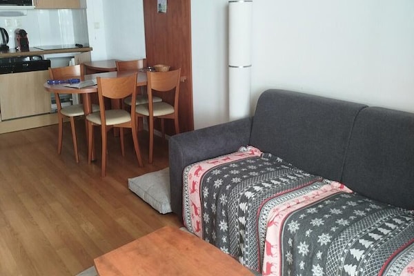 Appartement op 1049m met zwembad, vlakbij de pistes van La Mongie - thumbnail 1