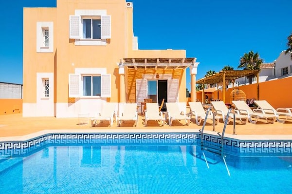 Ruim appartement in Albufeira met tuin, vlakbij stranden Galé en São Rafael - thumbnail 1
