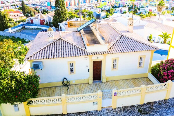 Ruim appartement met zeezicht en tuin in Albufeira voor 11 personen - thumbnail 3