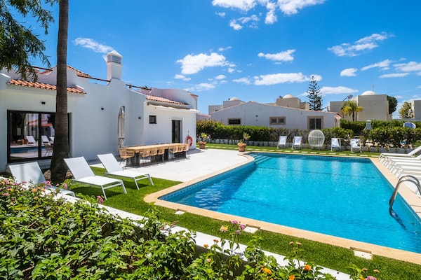 Luxe villa voor 12 personen met zwembad in Galé, Albufeira - thumbnail 2