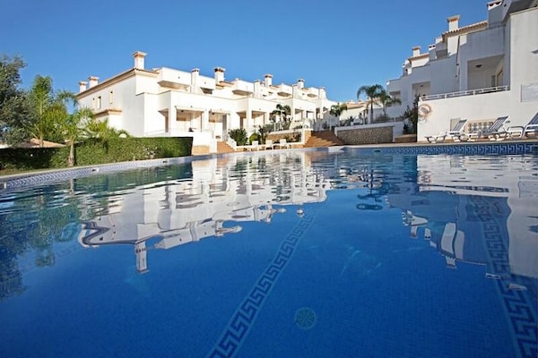 Luxe appartement op loopafstand van historisch Albufeira en strand - thumbnail 3