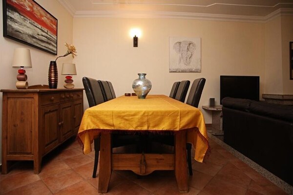 Luxe appartement op loopafstand van historisch Albufeira en strand - thumbnail 4