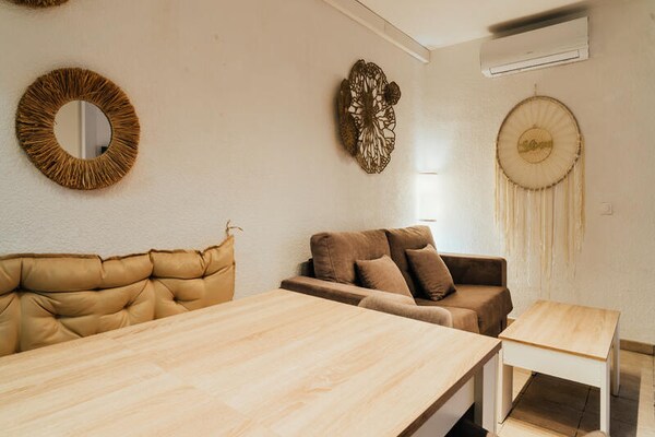 Modern appartement aan zee met kanaalzicht in Empuriabrava - thumbnail 4