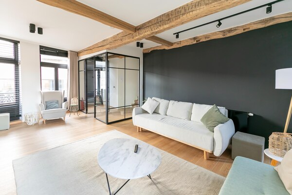 12-persoons designvakantiehuis in hartje Hasselt - thumbnail 2