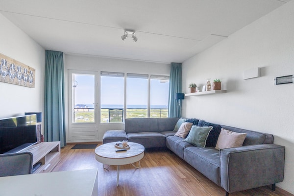 Juliana 102: Modern appartement met zeezicht op loopafstand van strand en centrum - thumbnail 4