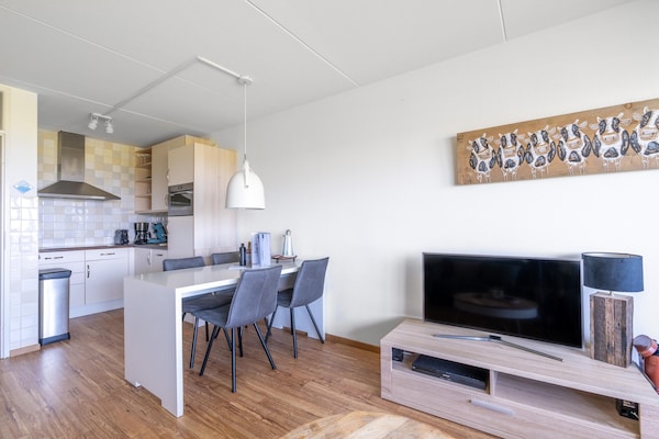 Juliana 102: Modern appartement met zeezicht op loopafstand van strand en centrum - thumbnail 5