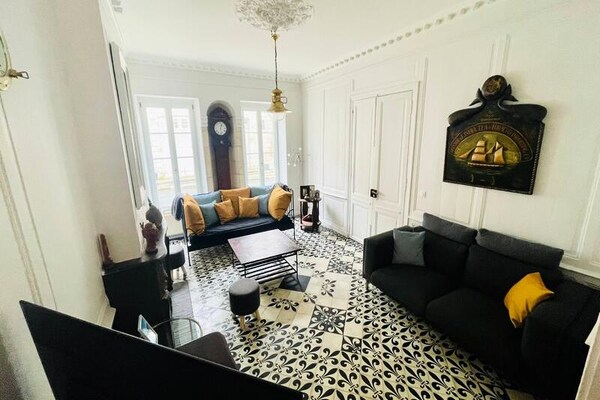 Ruim familiehuis in hartje La Rochelle, vlakbij de haven - thumbnail 5