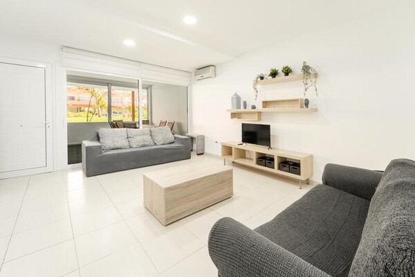 Zonnig appartement voor 6 personen met zwembad in Roses, Costa Brava - thumbnail 4