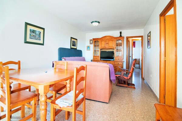 Ruim familieappartement met zwembad, vlakbij strand Canet d'En Berenguer - thumbnail 4