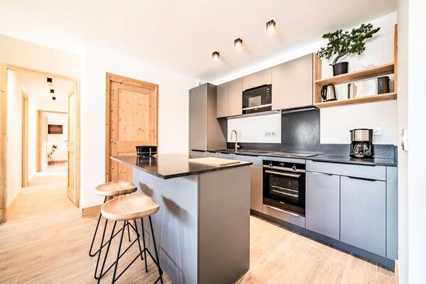 Stijlvol appartement met bergzicht en terras in het hart van Morzine - thumbnail 2