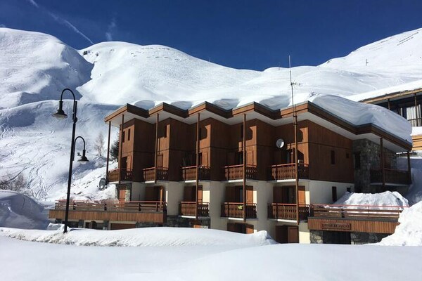 Rustiek appartement aan het meer van Tignes, vlakbij de pistes - thumbnail 1