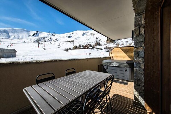 Ski-in ski-out appartement La Grande Verdette met privéjacuzzi in La Toussuire - thumbnail 5