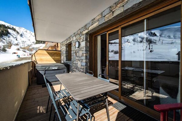 Ski-in ski-out appartement La Grande Verdette met privéjacuzzi in La Toussuire - thumbnail 6