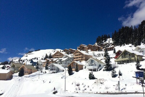 Scandinavisch chalet in Magland voor 8 personen, vlakbij de pistes - thumbnail 2