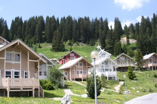 Scandinavisch chalet in Magland voor 8 personen, vlakbij de pistes - thumbnail 6