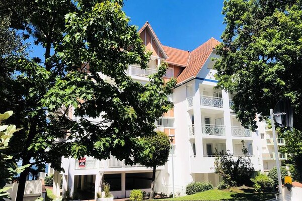 Luxe appartement met panoramisch zeezicht en privéstrand in Arcachon - thumbnail 1