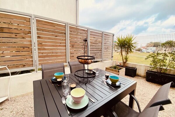 Appartement aan zee met privétuin en panoramisch uitzicht in Le Grau-du-Roi - thumbnail 4