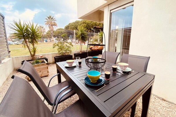 Appartement aan zee met privétuin en panoramisch uitzicht in Le Grau-du-Roi - thumbnail 6