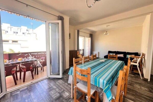 Zonnig appartement met terras op 400 meter van het strand in Le Grau du Roi - thumbnail 4