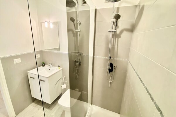 Modern appartement in Cannes, 600m van het strand en de Croisette - thumbnail 6