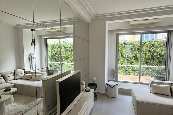 Elegant appartement in de prestigieuze wijk Martinez, Cannes - thumbnail 3