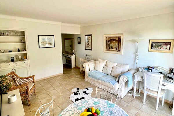 Licht appartement met terras op loopafstand van de Croisette in Cannes - thumbnail 4