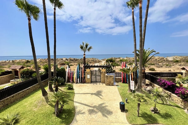 Modern appartement in Bahia de Marbella met strandtoegang en twee zwembaden - thumbnail 4