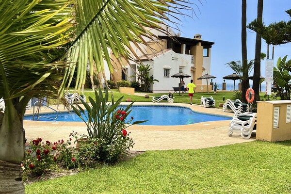 Modern appartement in Bahia de Marbella met strandtoegang en twee zwembaden - thumbnail 5