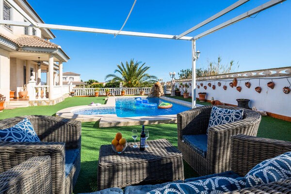 Ruim appartement voor 12 personen bij San Juan strand in Mutxamel - thumbnail 2