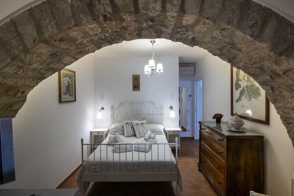 Casa Cimino A: Betoverend appartement met panoramisch uitzicht op zee in Praiano - thumbnail 5