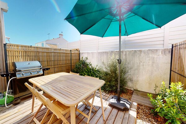 Modern appartement met tuin op 700m van het strand in Saint-Gilles-Croix-de-Vie - thumbnail 1