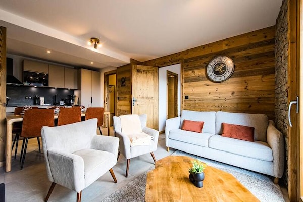 Ski-in/ski-out appartement voor 6 personen direct aan de piste in La Toussuire - thumbnail 4