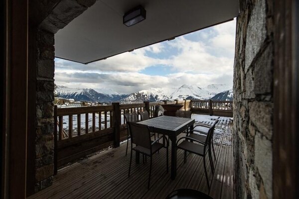 Ski-in/ski-out appartement in La Toussuire met panoramisch uitzicht op de Aiguilles d'Arves - thumbnail 3