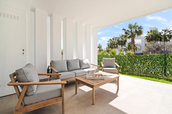 Stijlvol appartement aan de Crystal Lagoon in Casares - thumbnail 4