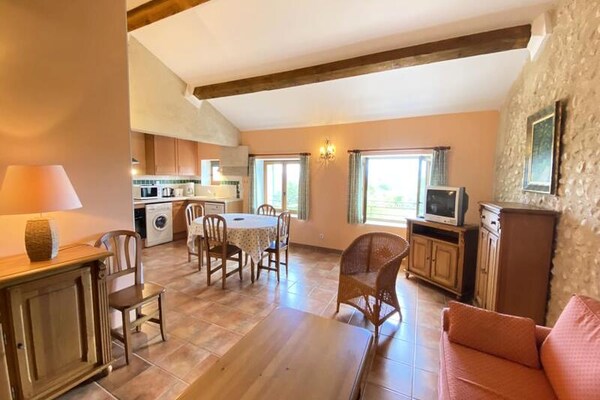 Appartement op lavendeldomein bij Valensole met zwembad - thumbnail 2