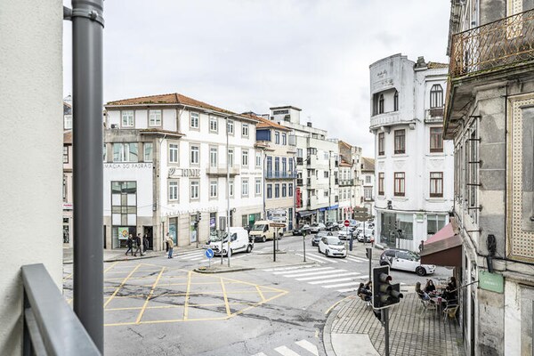 Knus appartement in hartje Porto, vlakbij metro en Douro - thumbnail 1